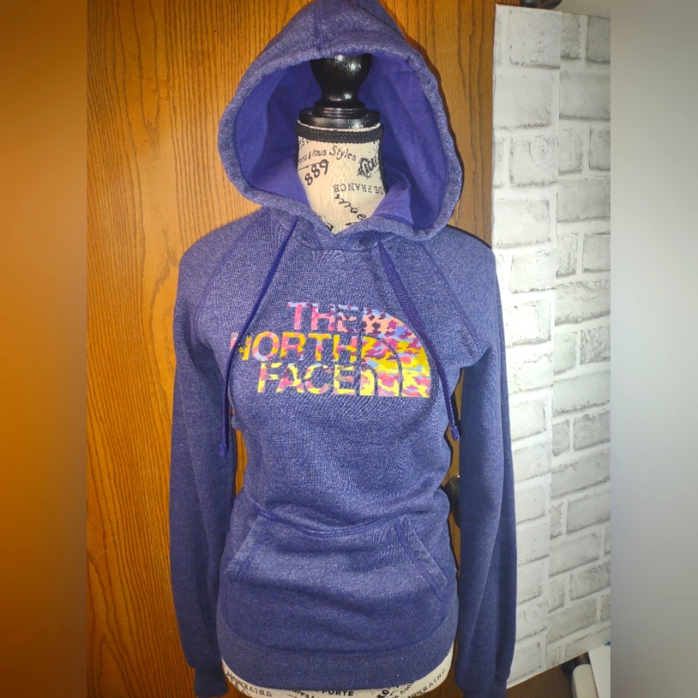 Xs women's North Face Hoodie